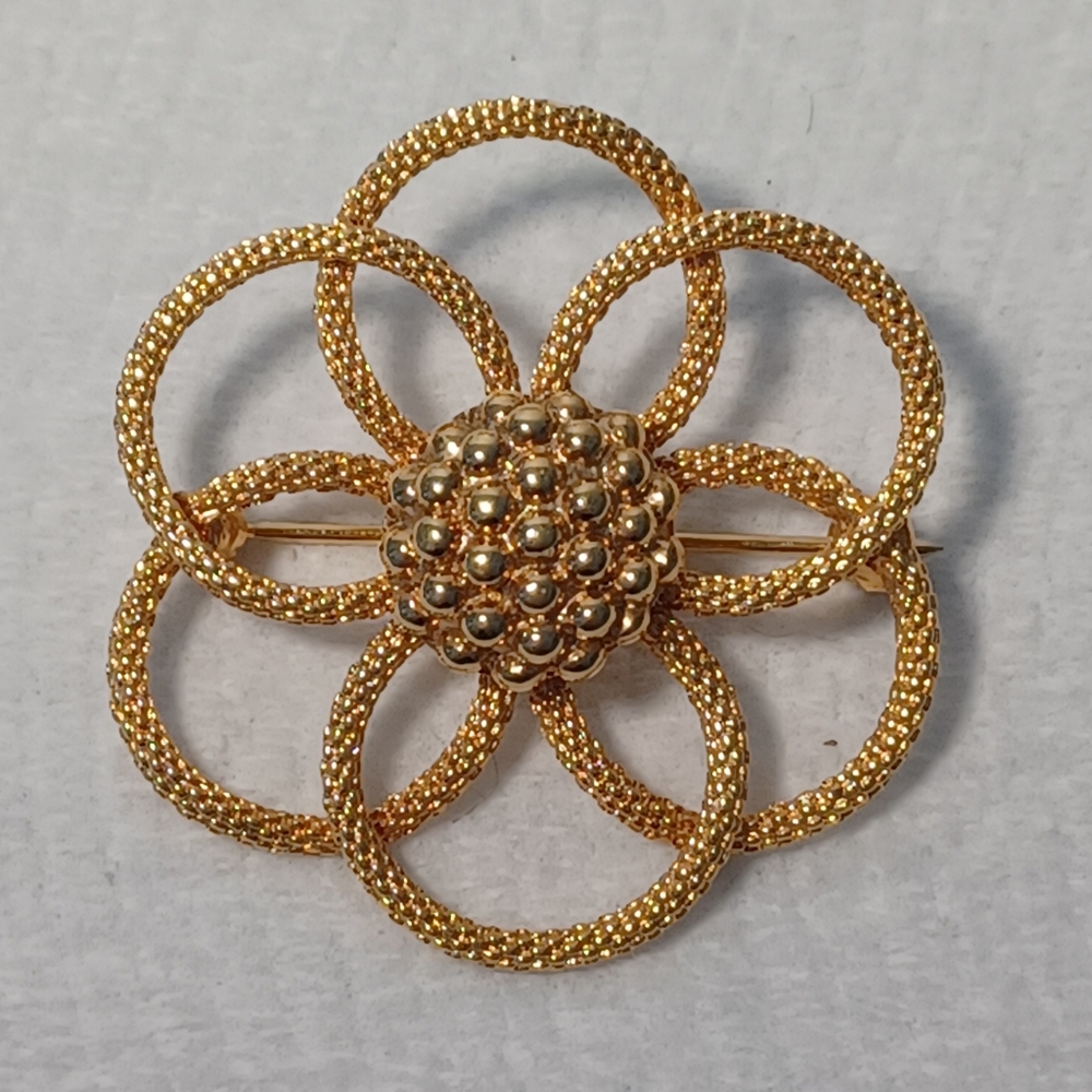 Monet Gold Flower Brooch Pin - Sunflower